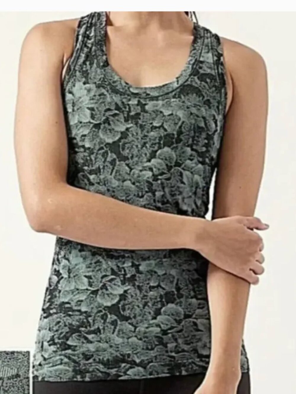 Athleta Womens Momentum Floral Tank Top Racerback Stretch Size  Small